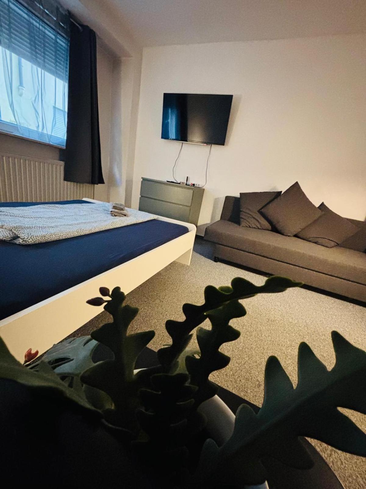Basic-privat-zimmer In Der Innenstadt *